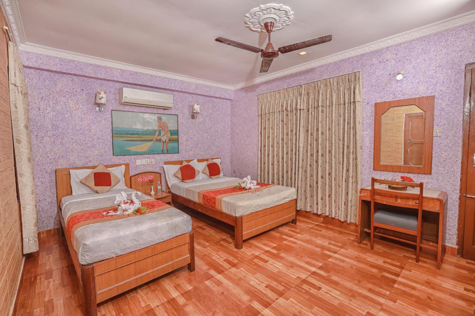 Hotel Wildlife Camp Саураха Екстериор снимка