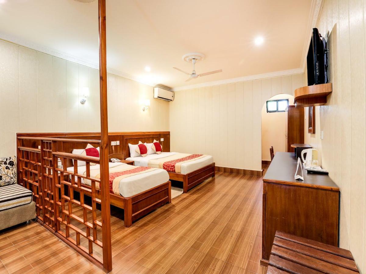 Hotel Wildlife Camp Саураха Екстериор снимка