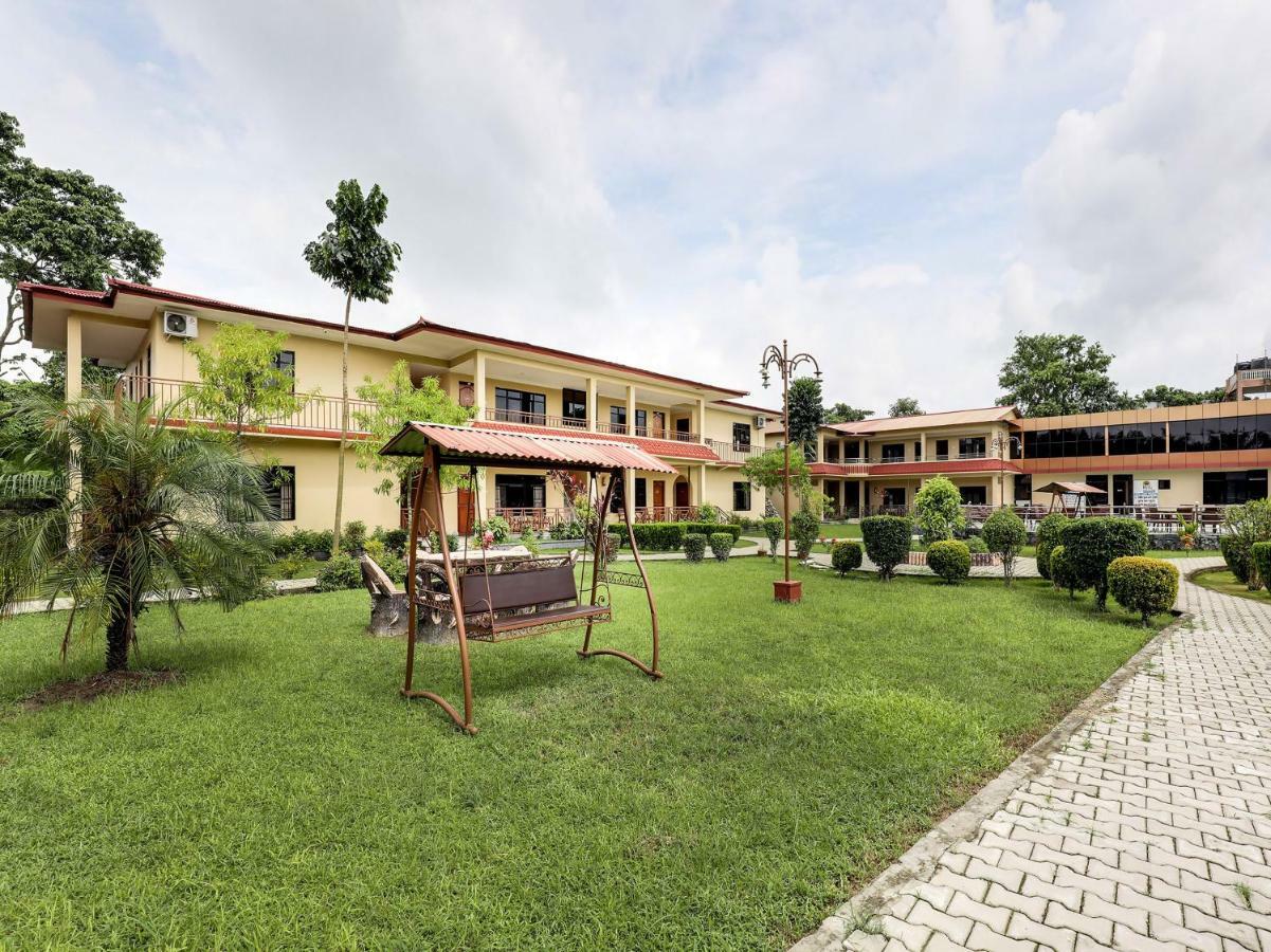 Hotel Wildlife Camp Саураха Екстериор снимка