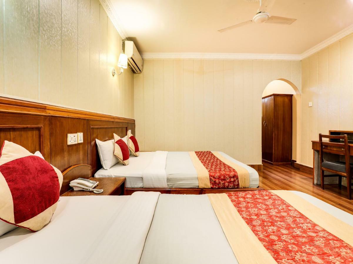 Hotel Wildlife Camp Саураха Екстериор снимка