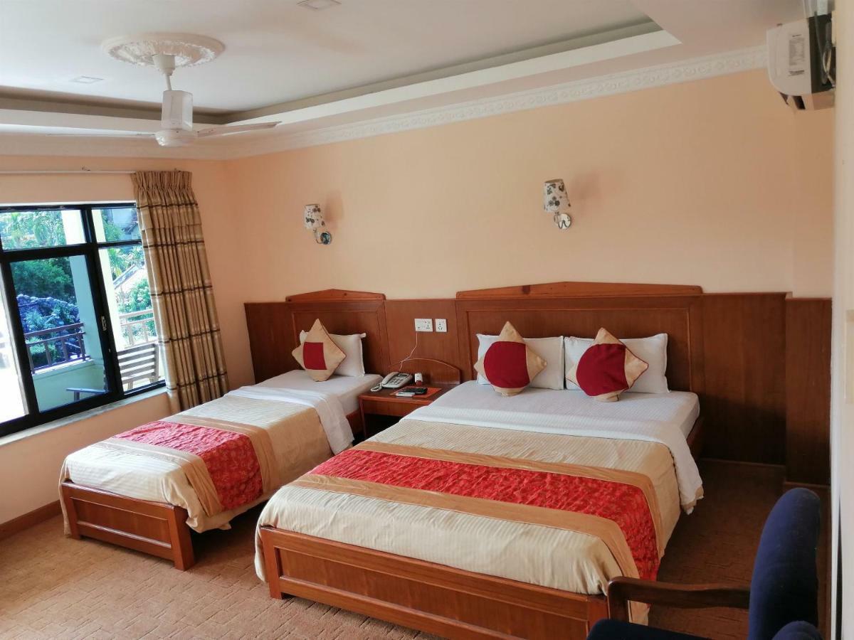 Hotel Wildlife Camp Саураха Екстериор снимка